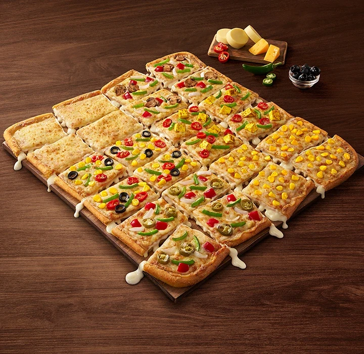 Big Big 6in1 Cheeseburst - Veg — official Domino's India menu photo
